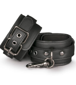 Schwarze Handgelenkmanschetten aus Leder